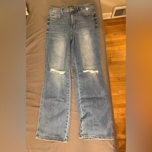 Judy Blue Women’s Light Blue Straight Jeans